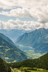 Poschiavo, Puschlav, Val Poschiavo, Lago di Poschiavo, Alpen, Wanderweg, Berninapass, Berninaexpress, Tirano, Sommer, Schweiz