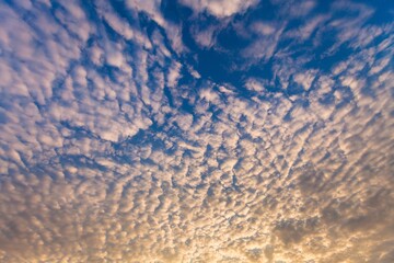 Sky with Clouds at Dawn / Sunset