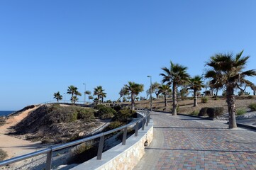 Obraz premium Promenade in Torre de La Horadada on the coast of the Mediterranean sea