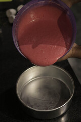 Preparing a red velvet cake in a fast food restaurant. 