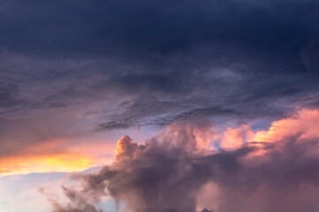 Obraz na płótnie Canvas dramatic sky at sunset