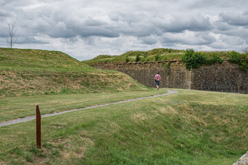 En ballade sur le chemin couvert de Rocroi