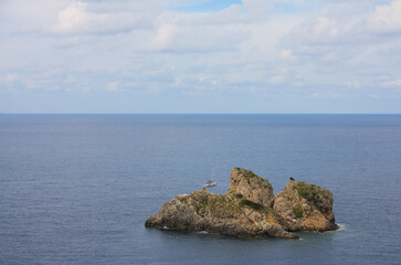Fototapeta na wymiar sea and rocks in greece