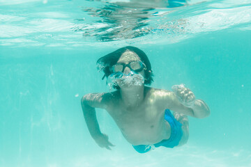 diving boy