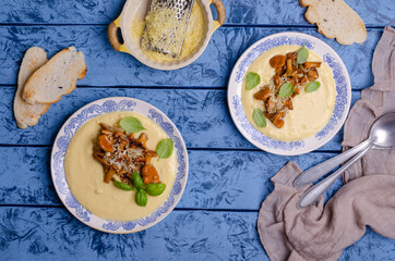 Traditional polenta with mushrooms and cheese