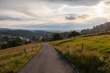 Abendsonne über der Sächsischen Schweiz bei Sebnitz
