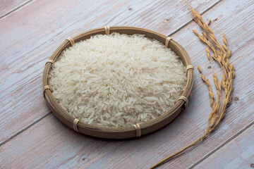 White rice in a round bamboo tray