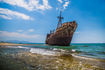 Dimitrios Shipwreck has been left abandoned in that very same place since 1981, Greece
