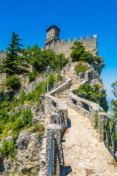 San Marino Pass of the Witches (Passo delle Streghe) to Guaita, first of three peaks which overlooks the city. The Guaita fortress is the oldest of the three towers constructed on Monte Titano