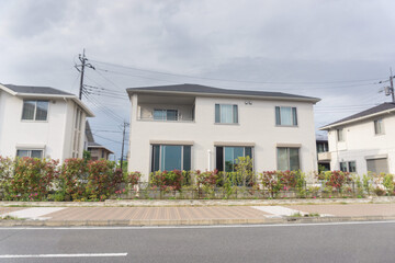閑静な住宅地　道路沿い