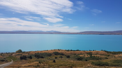 Lake Pukaki, the largest of three roughly parallel alpine lakes running north–south along the northern edge of the Mackenzie Basin, South Island, New Zealand