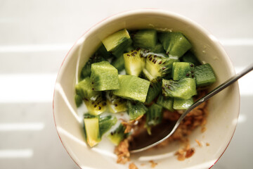 oatmeal and kiwi snack, food
