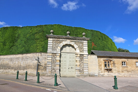 Walls of Cirencester Park, England	