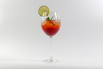 Hugo Rot im Glas
