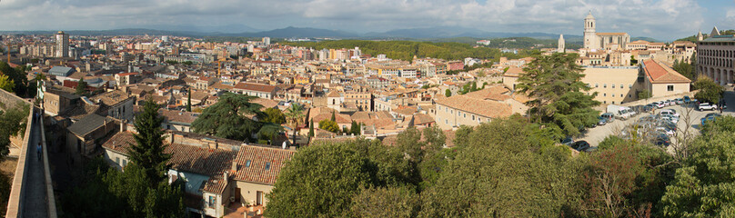 Fototapeta na wymiar View of Girona from City Wall Walkway,Catalonia,Spain,Europe 
