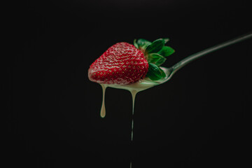 fresas en leche condensada 