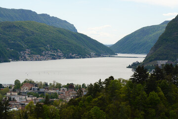 Panorama del Lago di Lugano da Porza, Canton Ticino.