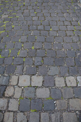 Straße aus altem Kopfsteinpflaster