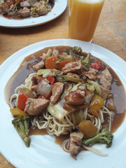 Yakisoba - Sosu Yakissoba beef stew with vegetables 