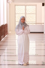 Fashion portrait of young beautiful asian muslim woman with wearing hijab