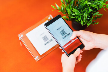 QRコード決済　スマホ決済　非接触決済　キャッシュレス　【ウィズコロナのニューノーマル】