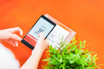 QRコード決済　スマホ決済　非接触決済　キャッシュレス　【ウィズコロナのニューノーマル】