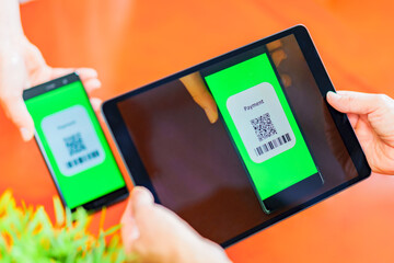 QRコード決済　スマホ決済　非接触決済　キャッシュレス　【ウィズコロナのニューノーマル】