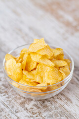 A food dilemma: fresh vegetables or chips