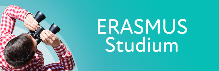 Naklejka premium ERASMUS Studium. Mann mit Fernglas aus Vogelperspektive. Beobachtung, Draufsicht, Panorama. Business Text auf blau. Statistik, Wirtschaft