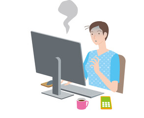 テレワーク、パソコンがクラッシュして唖然とする女性