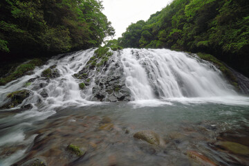 Fototapeta na wymiar 鹿目の滝「平滝」