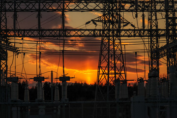 発電所と夕日