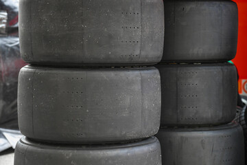 pneumatici da corsa, gomme slick, gomme rain