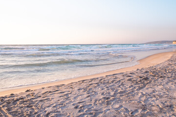 Obraz premium Spiaggia dell'isole di Kos al tramonto. Grecia. 