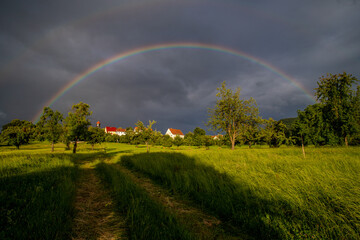 Regenbogen über Eschenbach Kreis Göppingen