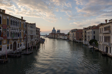 Fototapeta na wymiar Venedig - Kanäle