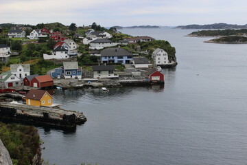 Fototapeta na wymiar Norwegian fishing village seen from the hill 2