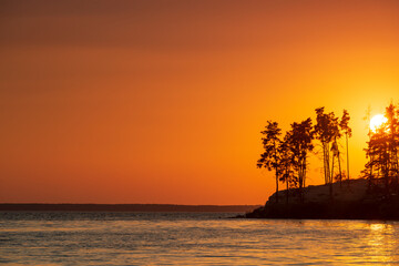 Fototapeta na wymiar Amazing sunset at the seaside