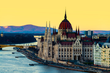 Obraz premium Aerial view of Budapest, Hungary at sunset. Parliament building