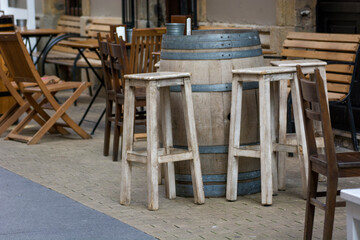 Several chairs and barrel