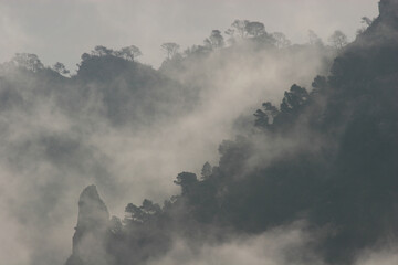 Sierra de Ricote con niebla. Murcia-España.