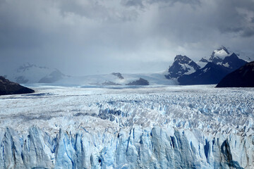 ARGENTINA - PERITO MORENO - FRONTAL VIEW FROM CATWALK.