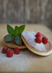 pancakes with berries