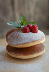 pancakes with strawberries