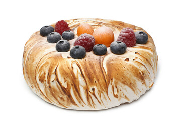 Cream cake with fresh berries