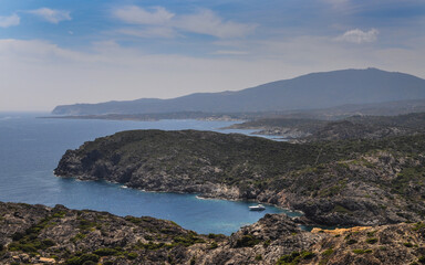 Paisaje abrupto del Cap de Creus, Parque Natural del norte de la Costa Brava, Cadaqués , Cataluña, España