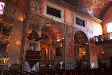 Fototapeta na wymiar Madère, intérieur de la cathédrale de Funchal