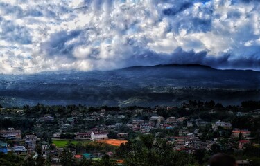 Fototapeta na wymiar cloudy sky over shillong