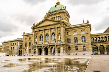 Fototapeta na wymiar The Swiss Parliament building in Bern