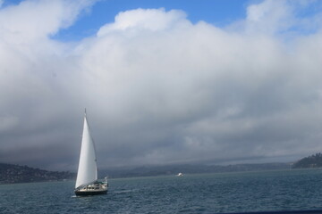 Fototapeta premium Paisaje de mar y barco en Australia